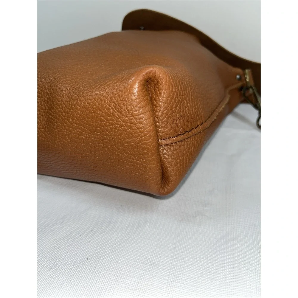 Calma 11600 Pebbled Leather Purse Handmade in Spain‎ Crossbody Flap Bag Brown
